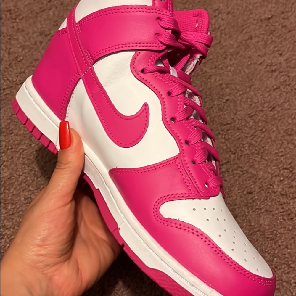 Pink prime Nike dunks 7.5